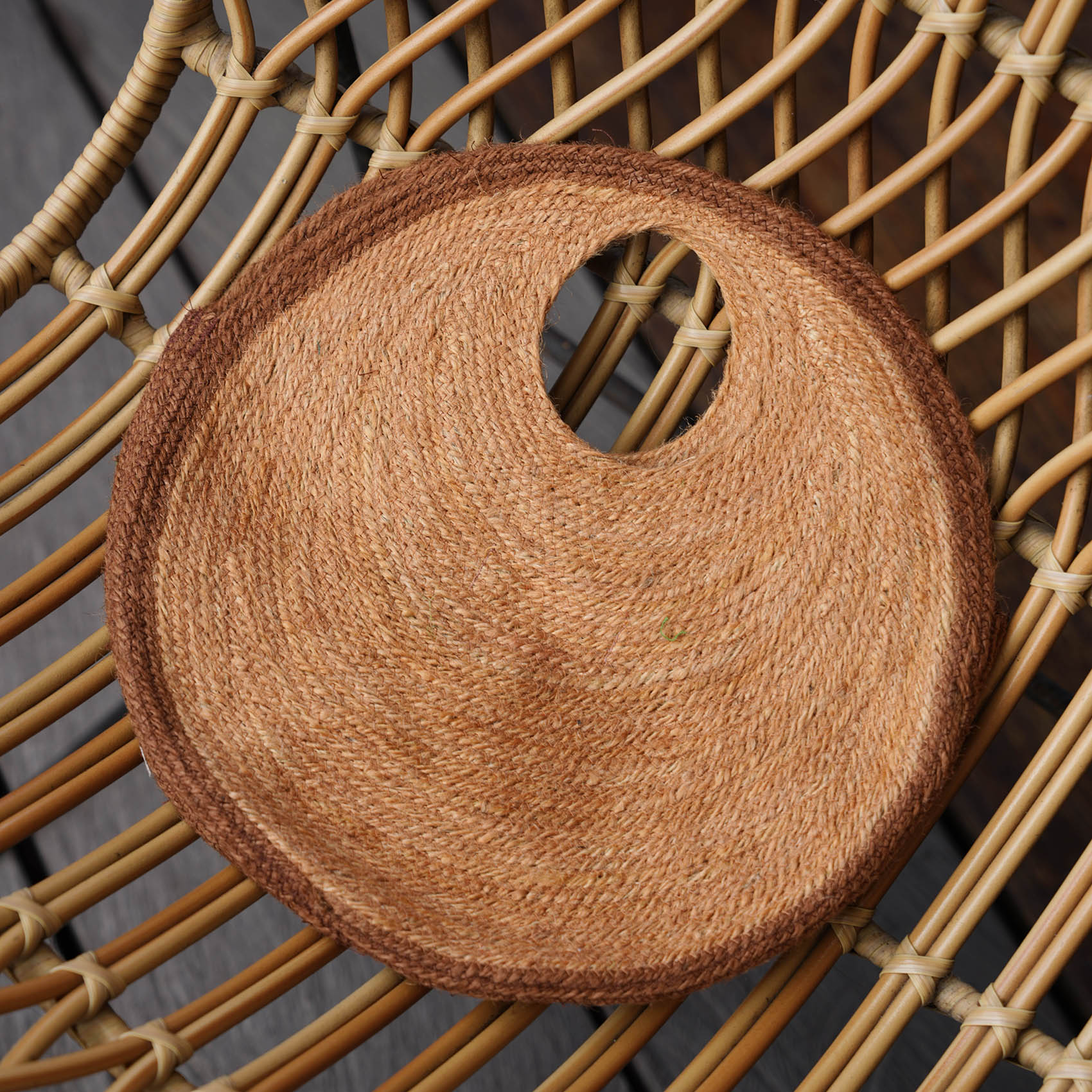 The Solo Walnut Jute Bag In Brown